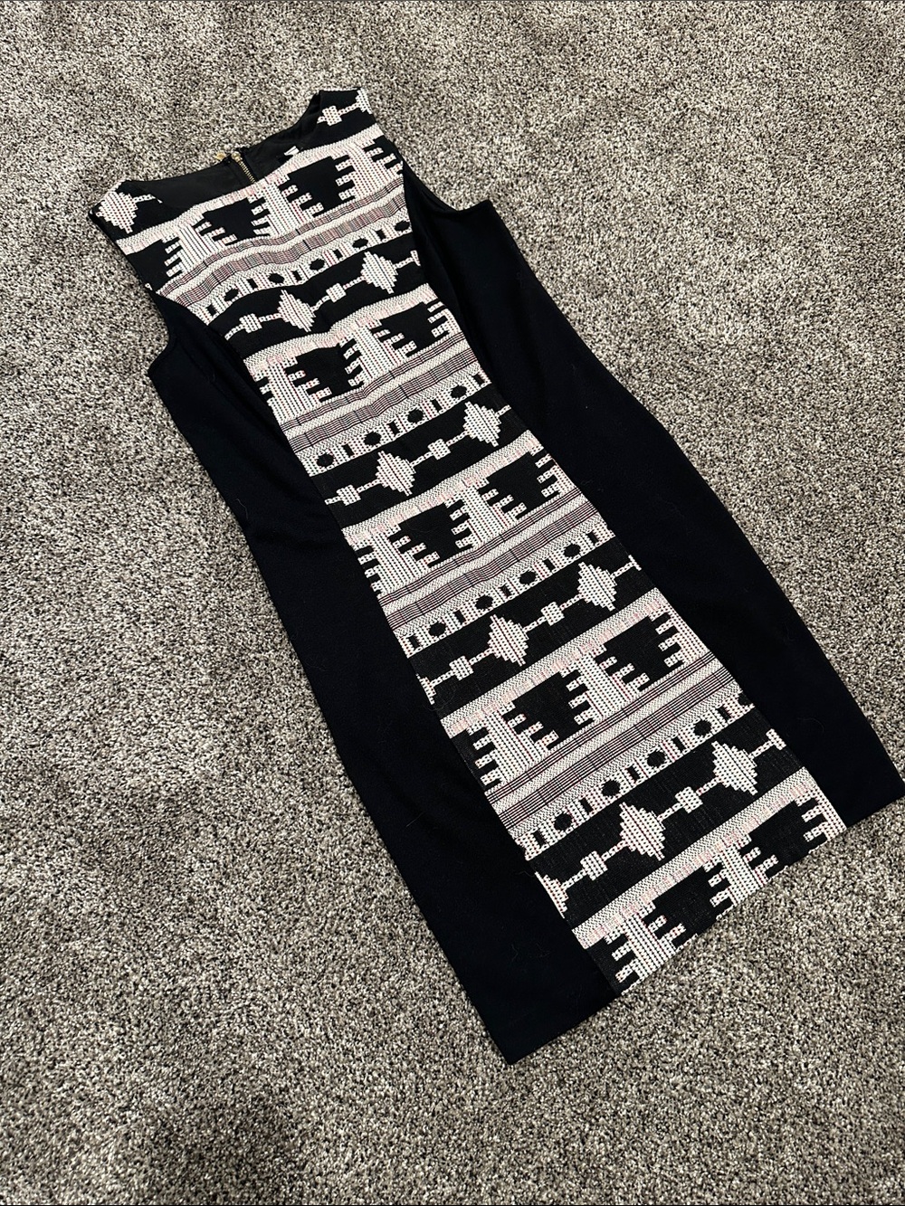 Kensie Black and White Zip-Up Embroidered Dress Size SMALL